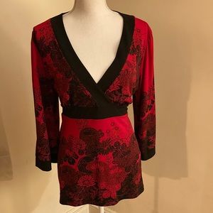 Apt 9 Red and Black Floral 3/4 Sleeve V Neck Blouse